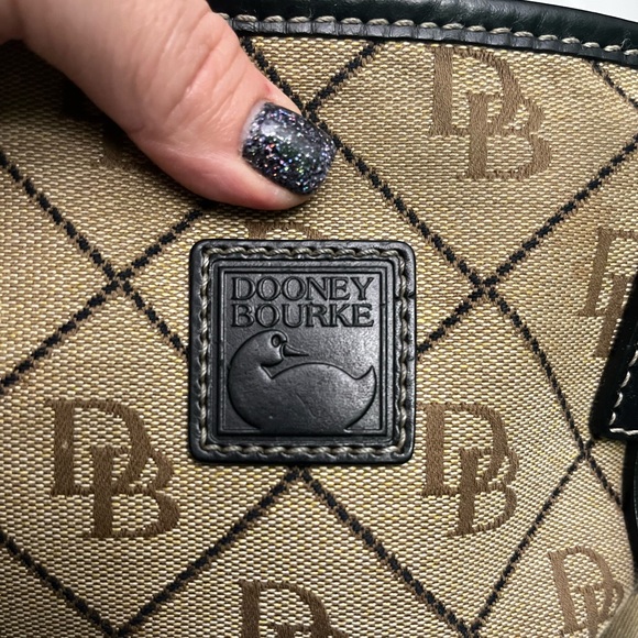DOONEY & BOURKE VTG Large Monogram Tote - Picture 2 of 8
